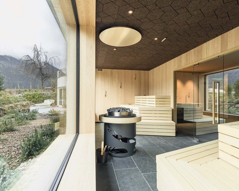 Hotel Pacherhof con tenuta vinicola: immagini e video Hotel Pacherhof con tenuta vinicola: immagini e video