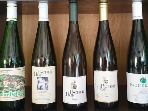 Hotel Pacherhof con tenuta vinicola: immagini e video Hotel Pacherhof con tenuta vinicola: immagini e video