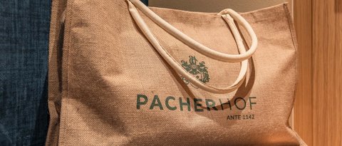 Hotel Pacherhof con tenuta vinicola: immagini e video Hotel Pacherhof con tenuta vinicola: immagini e video