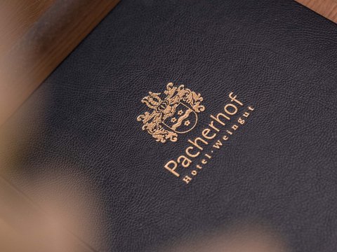 Hotel Pacherhof con tenuta vinicola: immagini e video Hotel Pacherhof con tenuta vinicola: immagini e video