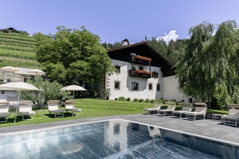 Hotel Pacherhof con tenuta vinicola: immagini e video Hotel Pacherhof con tenuta vinicola: immagini e video