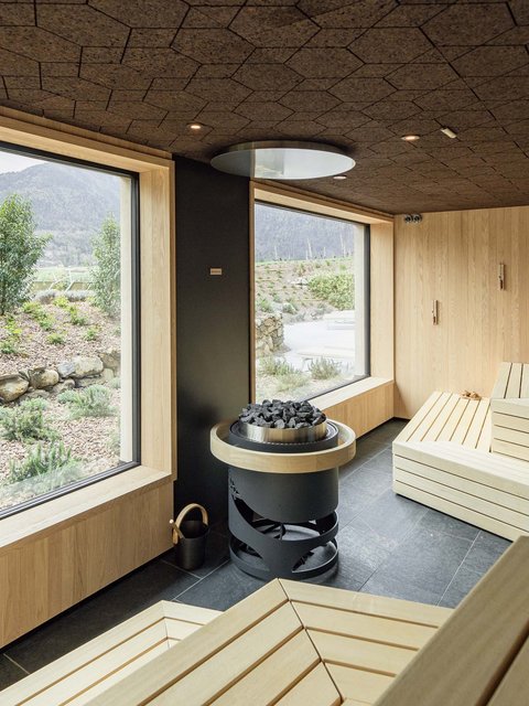 Hotel Pacherhof con tenuta vinicola: immagini e video Hotel Pacherhof con tenuta vinicola: immagini e video