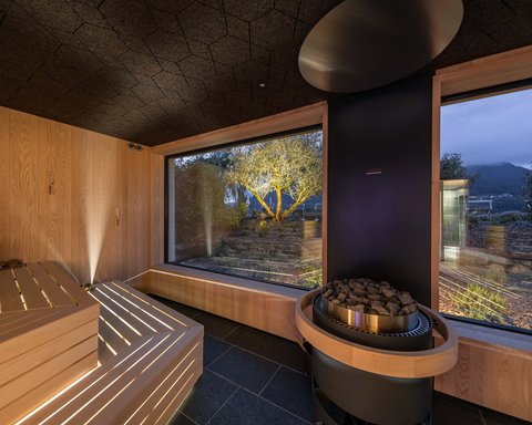 Hotel Pacherhof con tenuta vinicola: immagini e video Hotel Pacherhof con tenuta vinicola: immagini e video