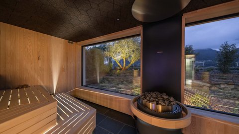 Hotel Pacherhof con tenuta vinicola: immagini e video Hotel Pacherhof con tenuta vinicola: immagini e video