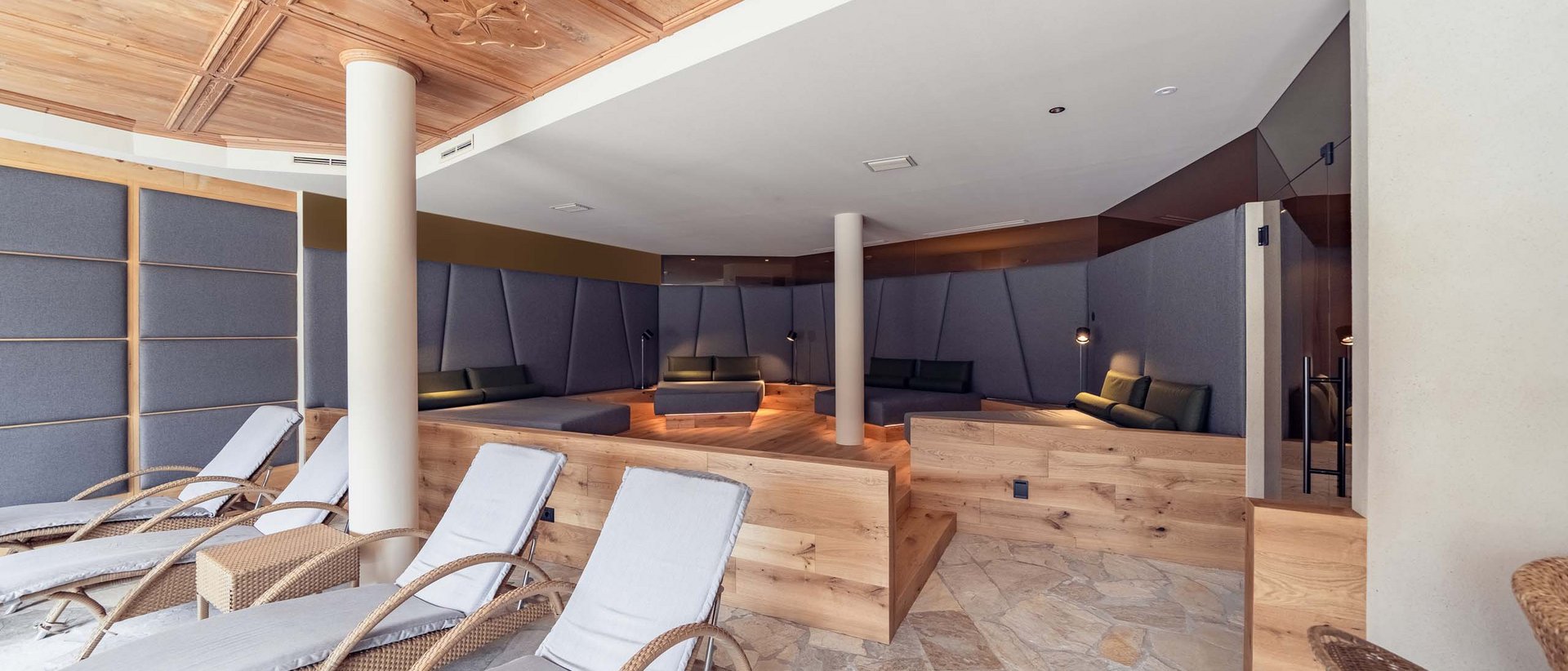 Hotel bei Brixen mit Tradition und Charakter Hotel bei Brixen mit Tradition und Charakter