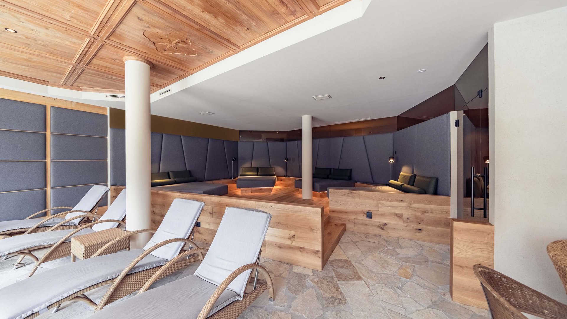 Hotel bei Brixen mit Tradition und Charakter Hotel bei Brixen mit Tradition und Charakter