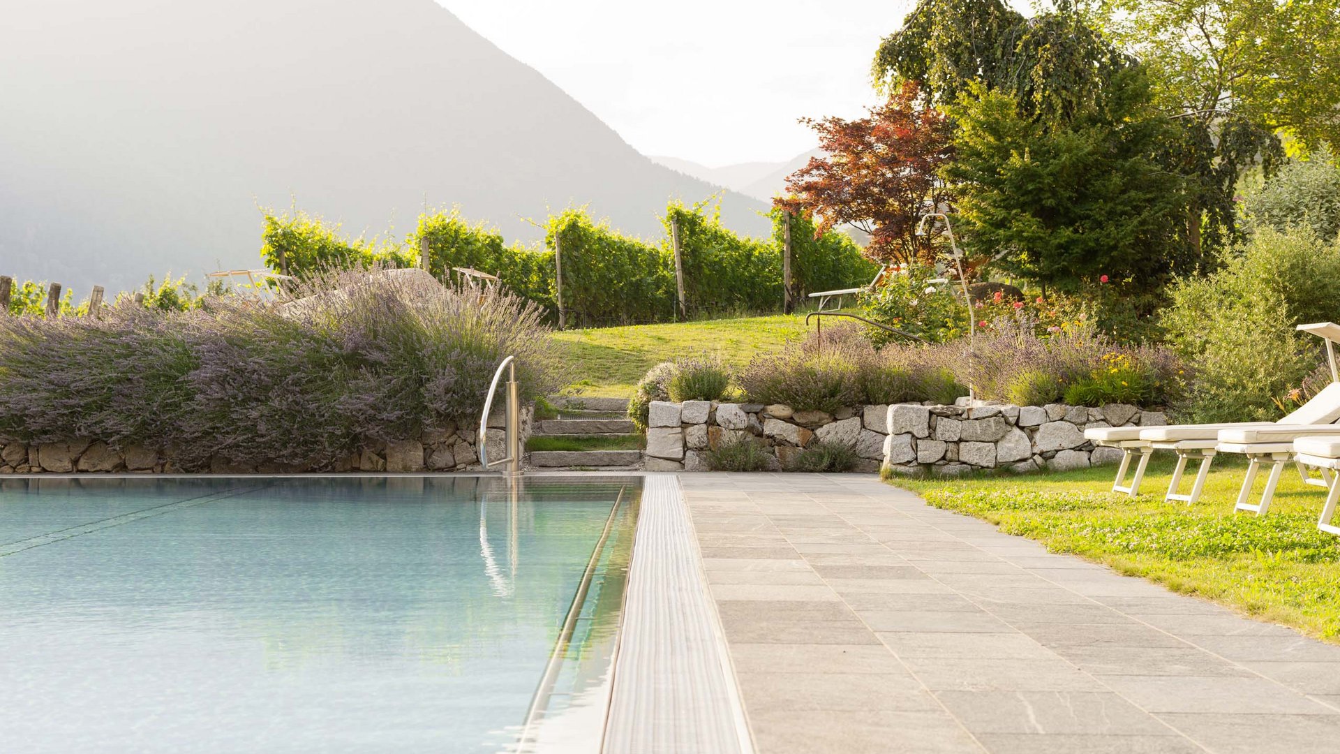 Hotel in Brixen mit Pool am Weinberg Hotel in Brixen mit Pool am Weinberg