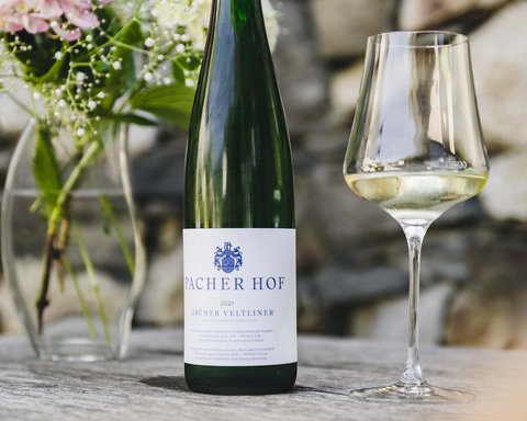 Hotel Pacherhof con tenuta vinicola: immagini e video Hotel Pacherhof con tenuta vinicola: immagini e video