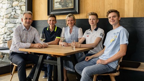 Hotel Pacherhof con tenuta vinicola: immagini e video Hotel Pacherhof con tenuta vinicola: immagini e video