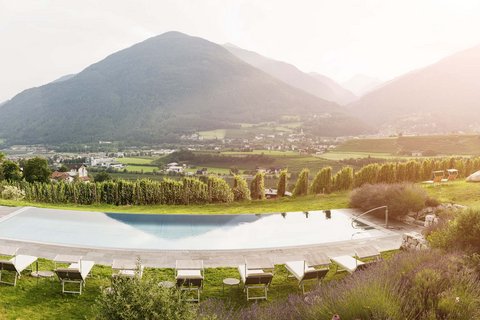 Hotel Pacherhof con tenuta vinicola: immagini e video Hotel Pacherhof con tenuta vinicola: immagini e video